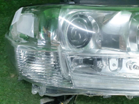 Фара правая Toyota Land Cruiser 200 (2015-2021) LED