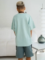 Спортивные шорты для мальчика на лето