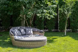 "Стильяно" плетеная кровать круглая, цвет соломенный