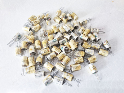 РЭС-15 напряжение 8.9-11.2V паспорт 591.003 (71 шт. цена за лот). Сопротивление обмотки 330 Ом