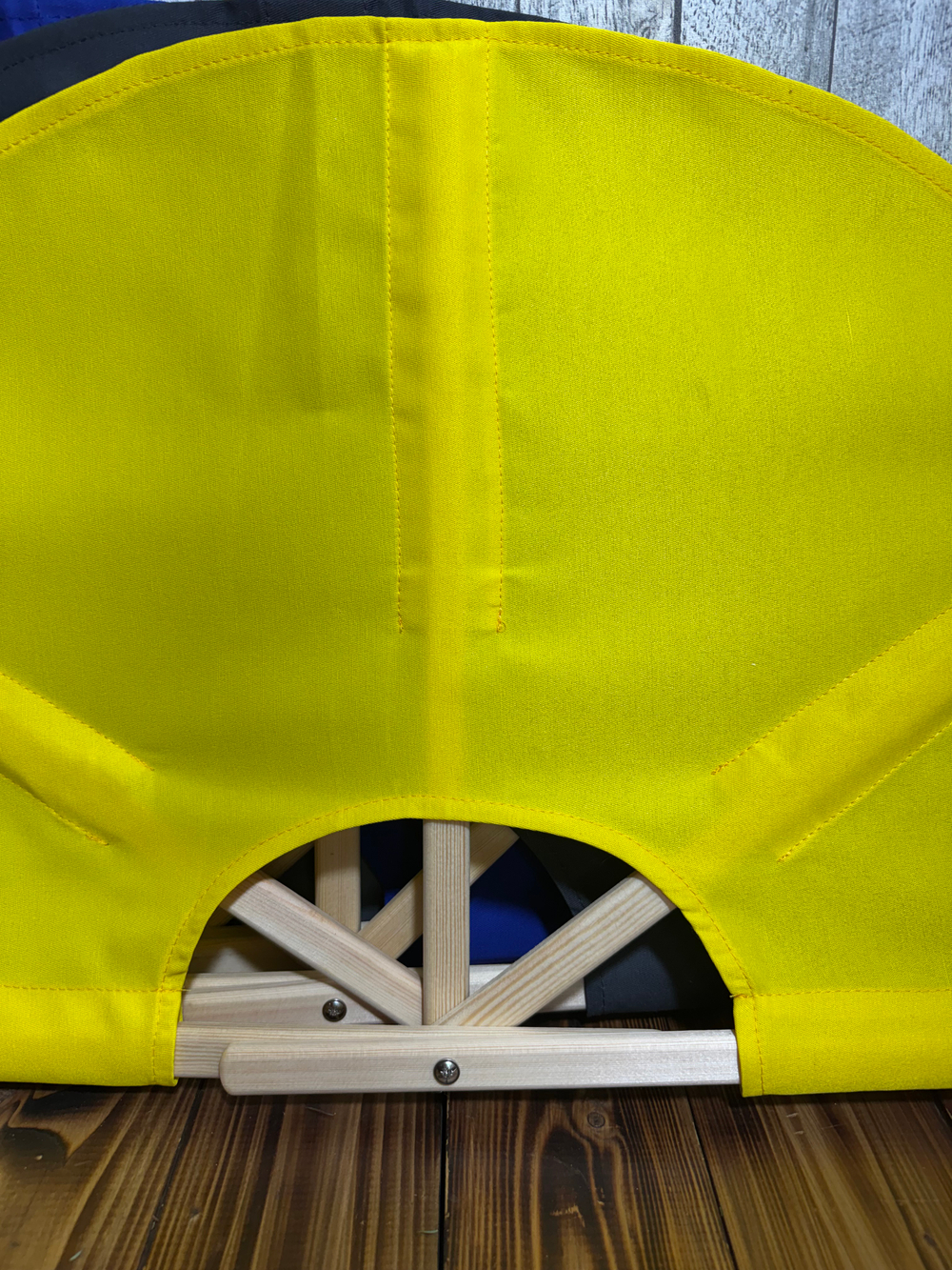 Веер для бани и сауны, опахало (сосна) желтый