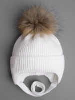 Шапка детская зимняя на завязках с помпоном