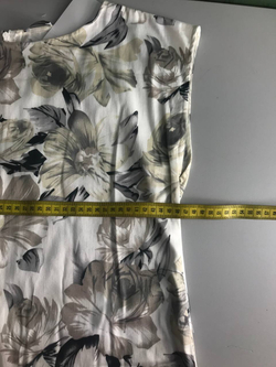 Платье Aleksandra Kazakova цветочное, маркировка M, визуально на 46 размер, новое