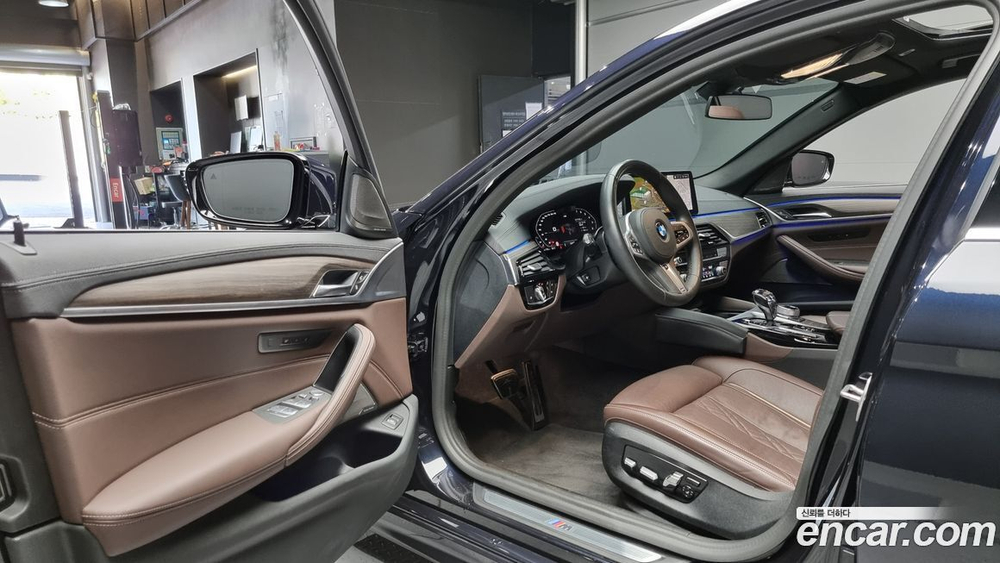BMW 5 Series (G30) 530i M Sports (11.2020)