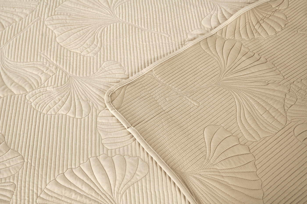 Покрывало 240x260 Sofi De MarkO Бенита кремовое