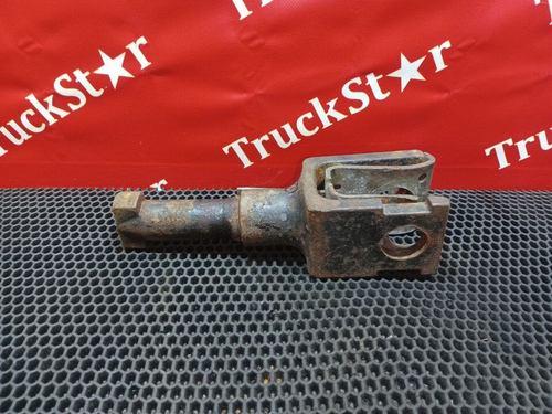 Крюк буксировочный 2018г