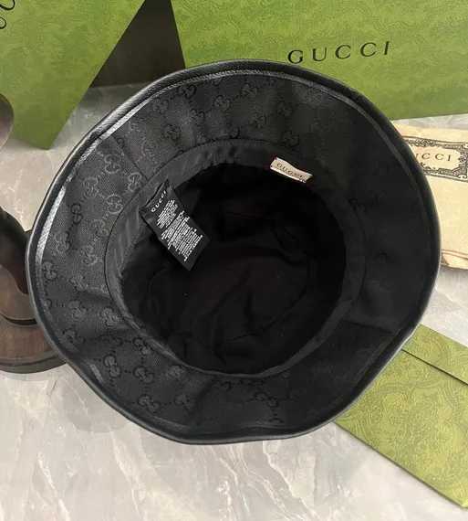 Панама GUCCI GG canvas bucket hat