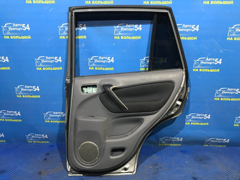 Дверь задняя правая TOYOTA RAV4 2000-2005