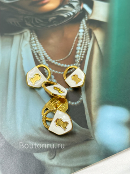 Пуговицы замочек золотистые с белой эмалью Скиапар.