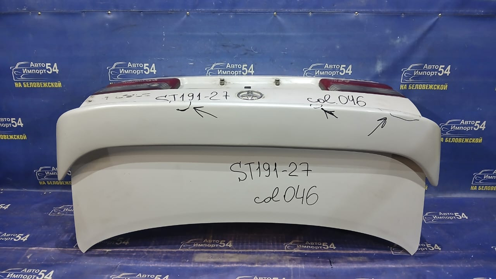 Крышка багажника TOYOTA CORONA 1995