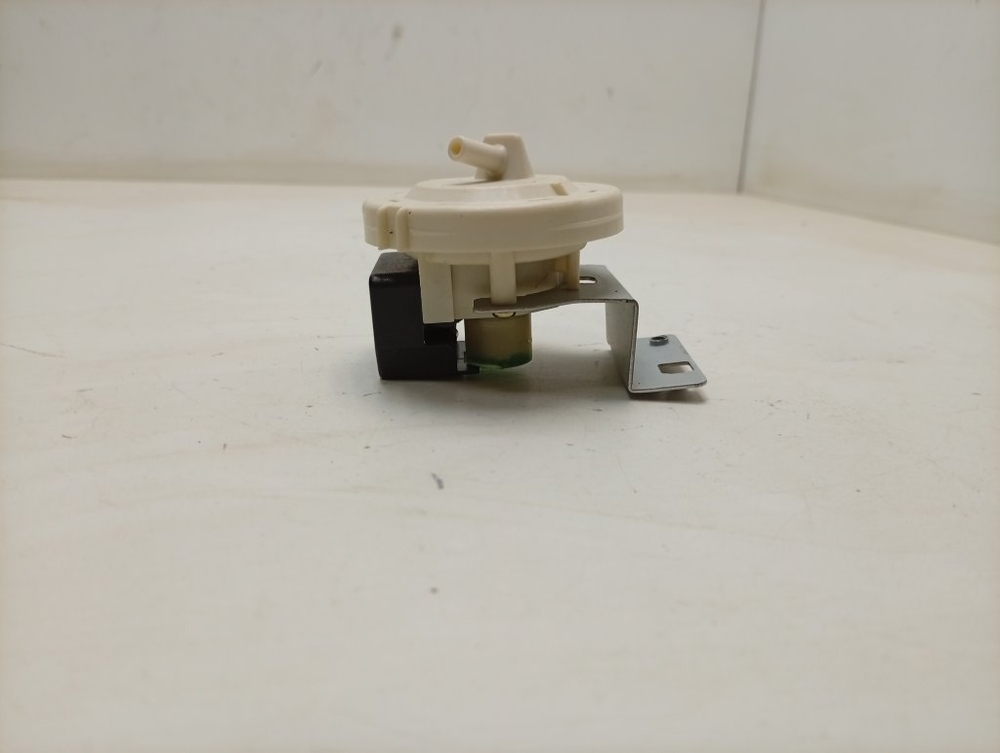 S803J кт45 Датчик уровня воды для стиральной машины Samsung Y-0050 б/у