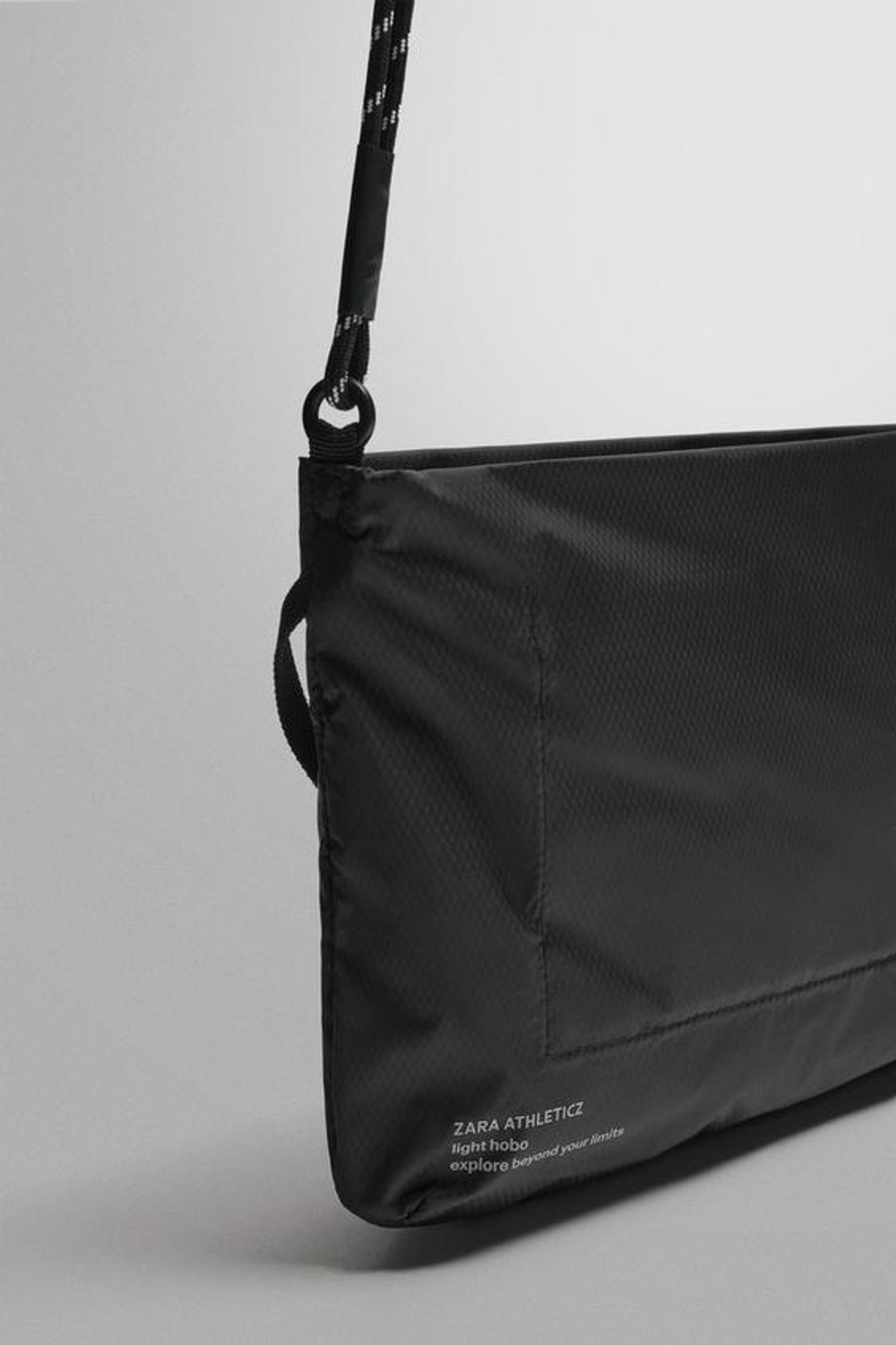 ZARA СПОРТИВНАЯ СКЛАДНАЯ СУМКА ЧЕРЕЗ ПЛЕЧО, ЧЕРНЫЙ