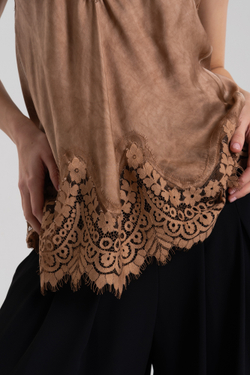 Топ с кружевом