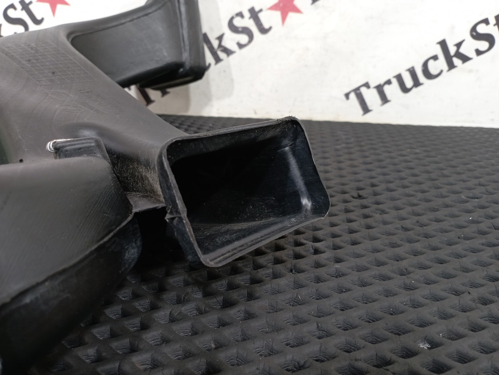 Воздуховод отопителя 2023г