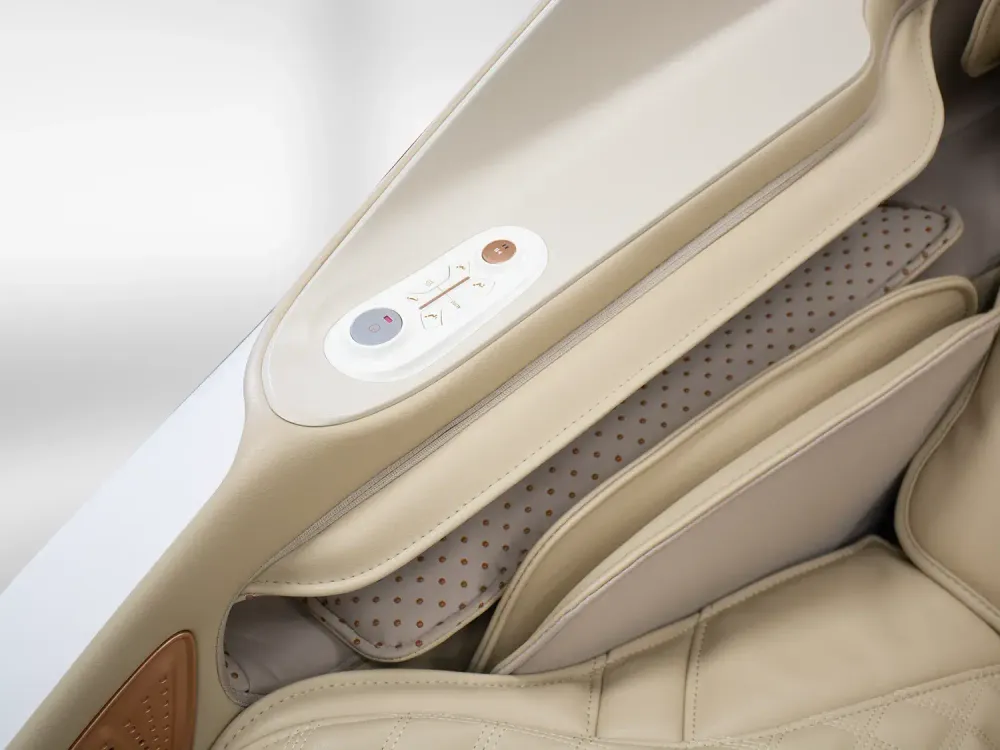 Массажное кресло FUJIMO PEGASUS PRO F777 Коричневый