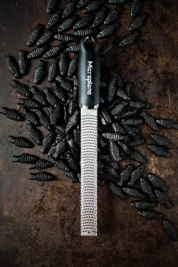 Microplane - Терка Zester Premium, черная / артикул   46020  / GTIN 098399460208