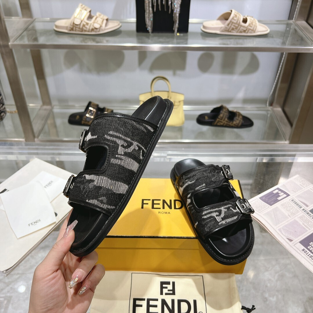 Fendi Feel Slides