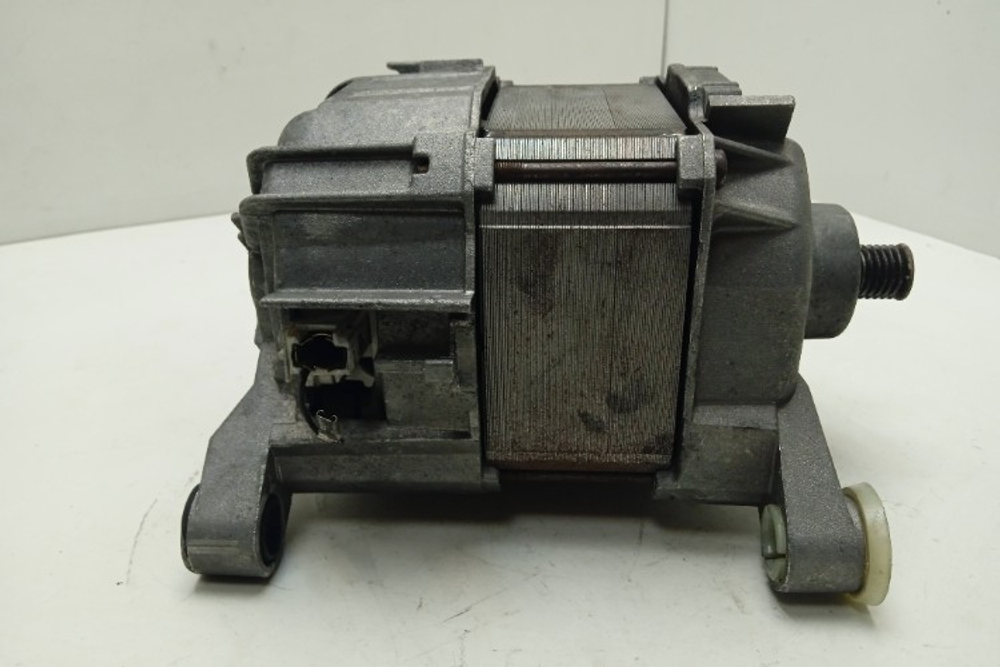 S1WTF3002A кт143 Двигатель 6 контактов для стиральной машины Siemens S1WTF3002A б/у