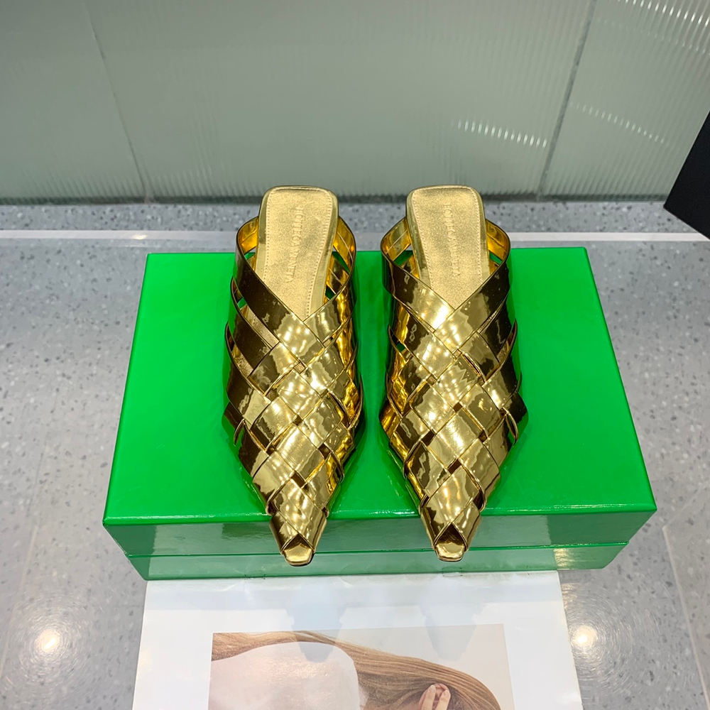Bottega Veneta Alfie Slipper