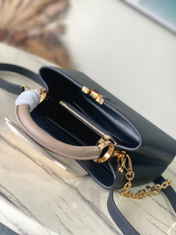Louis Vuitton Capucines BB