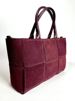 Женская сумка из натуральной замши бордового цвета