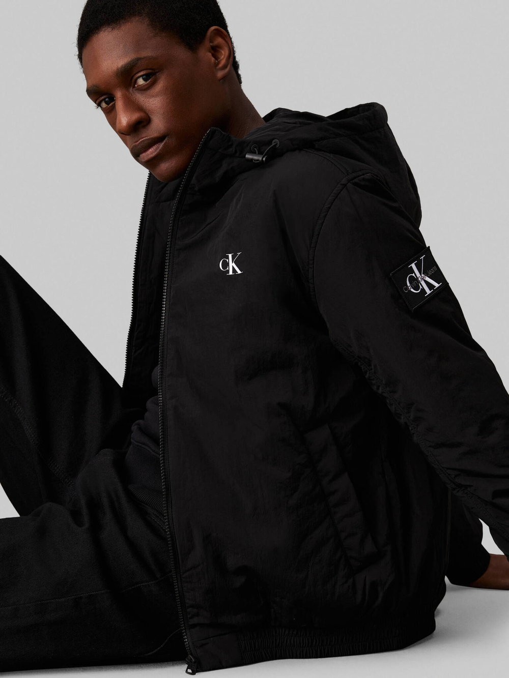 Куртка CALVIN KLEIN JEANS - черный(J30J325596)