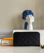 Louis Vuitton Zippy Wallet