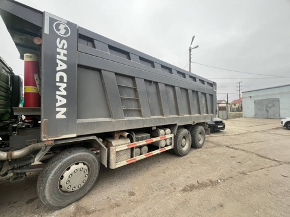 Shacman (Shaanxi) SX* 8x4 Самосвал SX33186V366 (Дизельный, 11,6 л, 423 л.с., МТ)