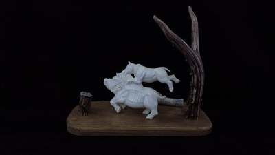 На кабана, сувенирная композиция, из рога лося