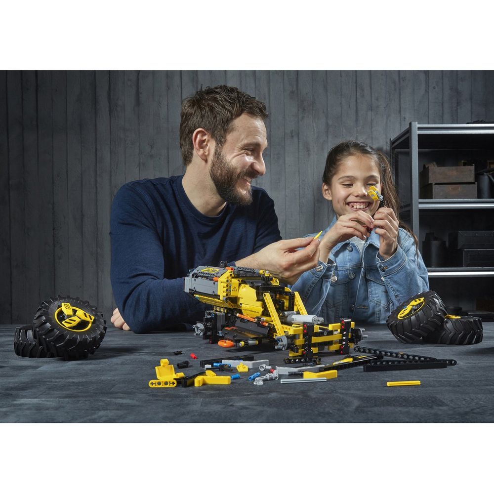 VOLVO колёсный погрузчик ZEUX 2 в 1 Technic LEGO