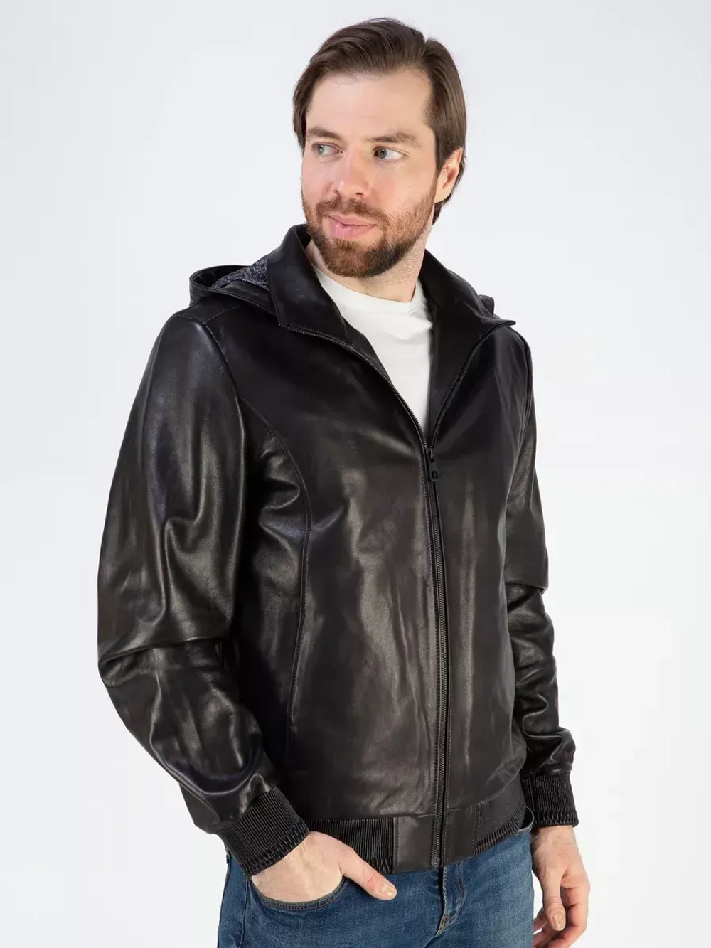 Кожаная куртка демисезонная с капюшоном