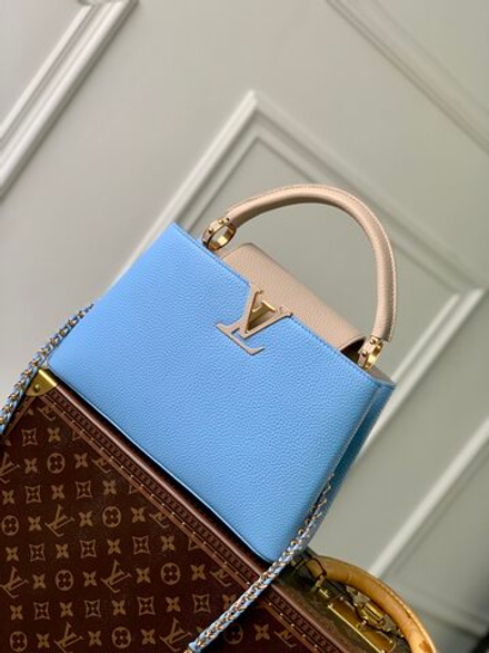 Louis Vuitton Capucines MM