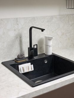 Диспенсер сенсорный для жидкого мыла Lume, 350 мл, белый