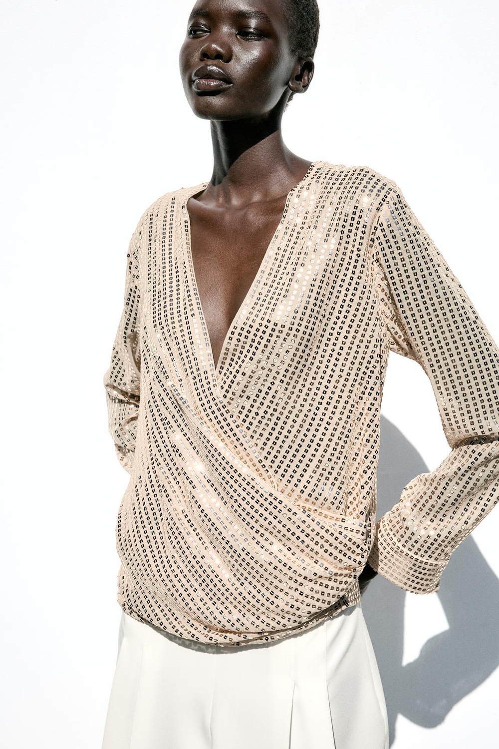 ZARA БЛУЗА С ЗАПÁХОМ И ПАЙЕТКАМИ, ЗОЛОТОЙ
