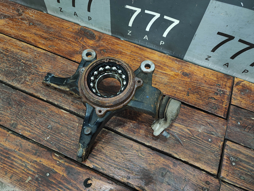 Кулак поворотный правый Haval F7 1, H6 2 Б/У Оригинал 3001102XKZ16B