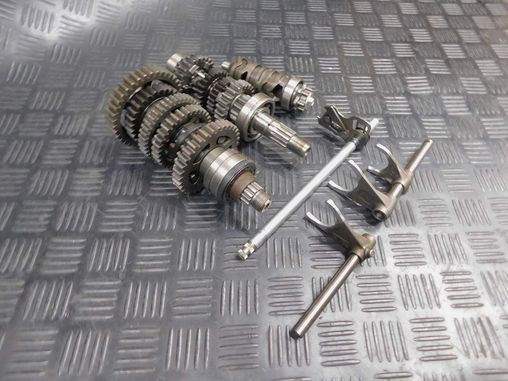 Коробка передач Kawasaki ZZR 400 98 (в сборе) 052965