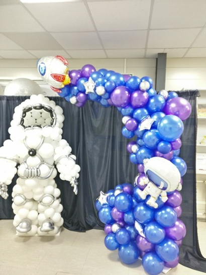 Оформление шарами "Полет в космос"