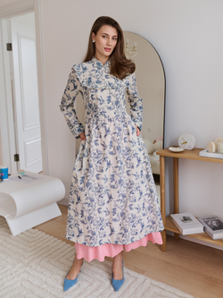 Платье с вшитой манишкой