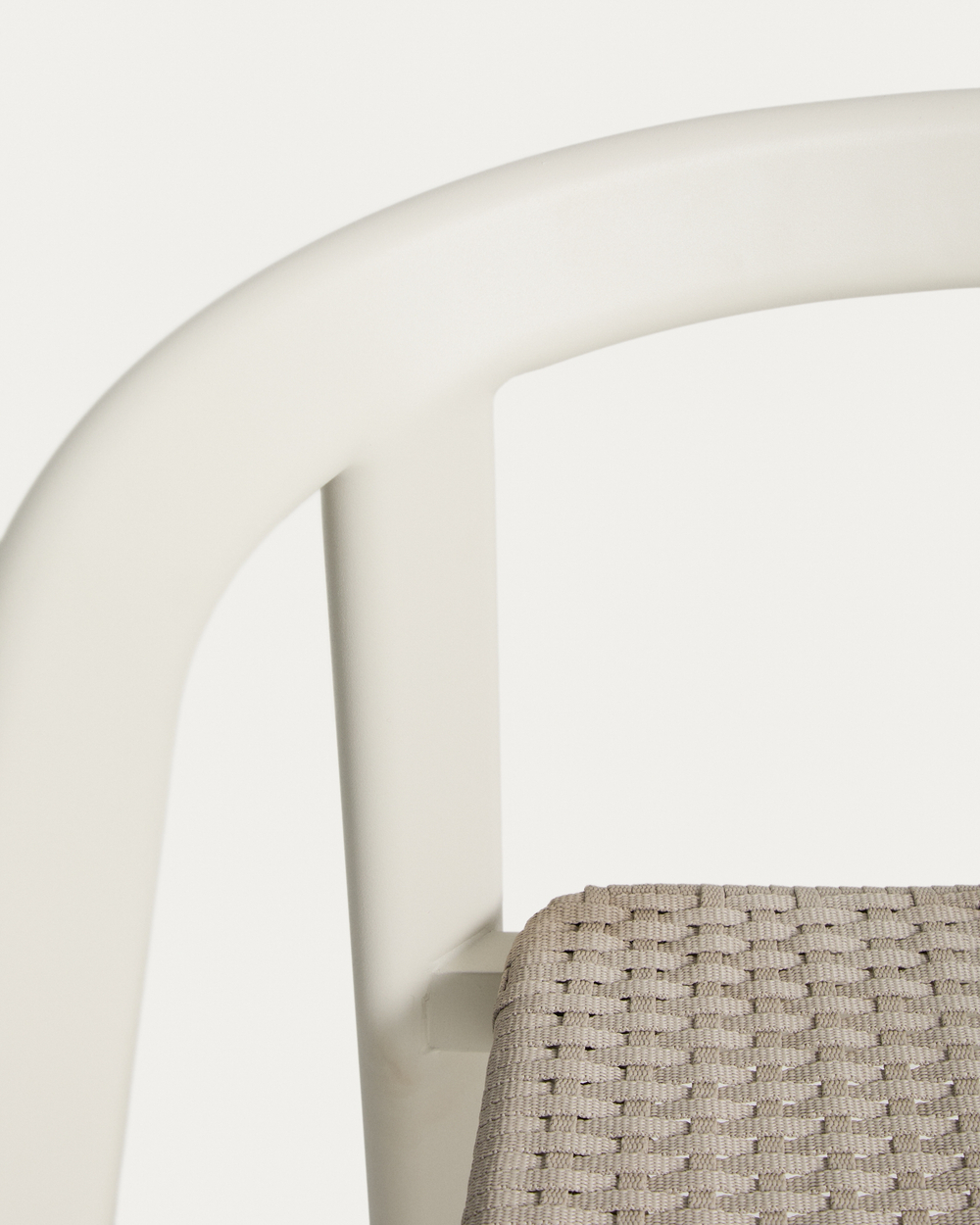 Уличный полубарный стул Erice из алюминия и веревки цвета экрю, 75 см