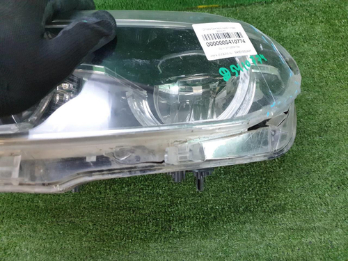 Битая Фара левая BMW 3er F30 (2015-2020) LED