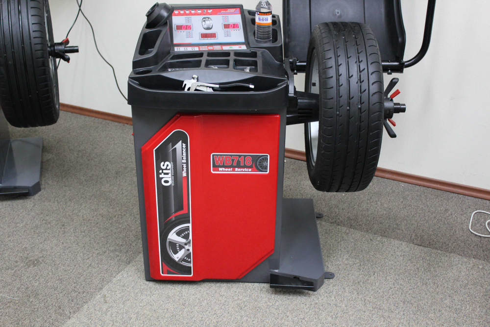 WB718 Балансировочный станок