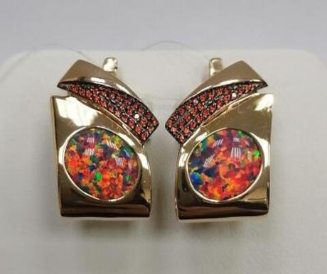 Серьги из золота с опалами