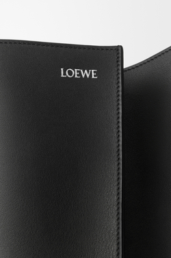Loewe Большая сумка-тоут Bilbao из гладкой телячьей кожи, черный
