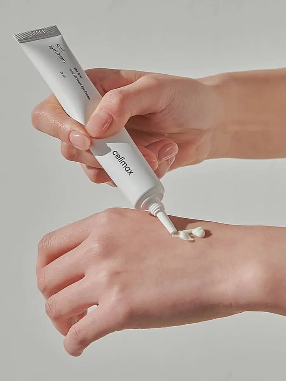 Celimax Восстанавливающий крем вокруг глаз с экстрактом нони The Real Noni Ultimate Eye Cream 20 мл