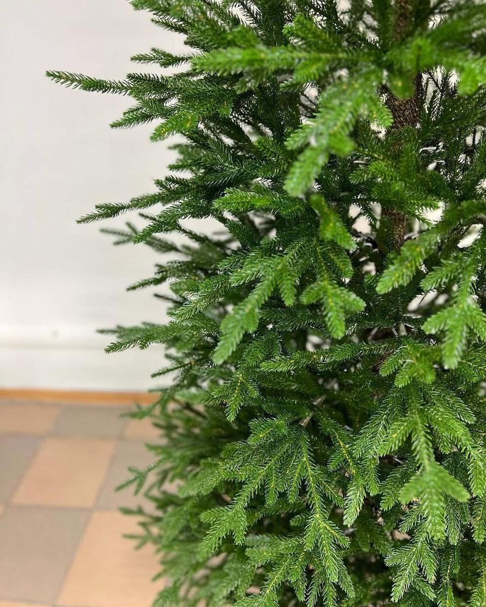 Ель искусственная «Аннабель» (Литая хвоя) от 1,5 м до 3 м