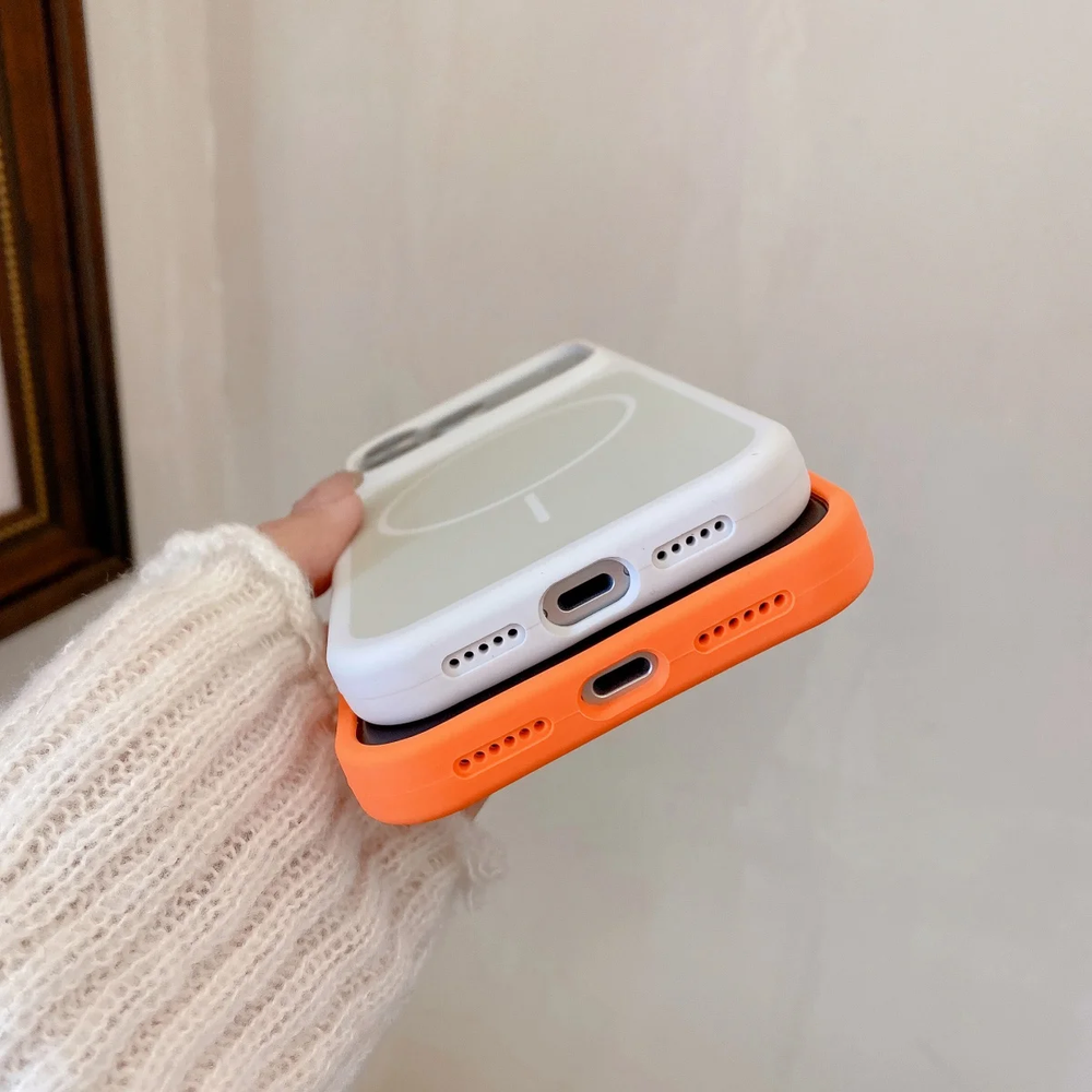 Силиконовые чехлы с MagSafe для iPhone 17 Pro