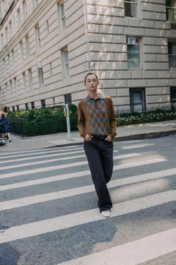 ZARA ТРИКОТАЖНЫЙ СВИТЕР ПОЛО С УЗОРОМ «РОМБЫ», СВЕТЛО-КОРИЧНЕВЫЙ