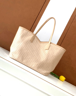 Moynat M Tote GM