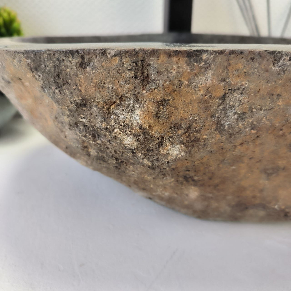 Раковина из речного камня RS-63321 (49*36*16) 0122