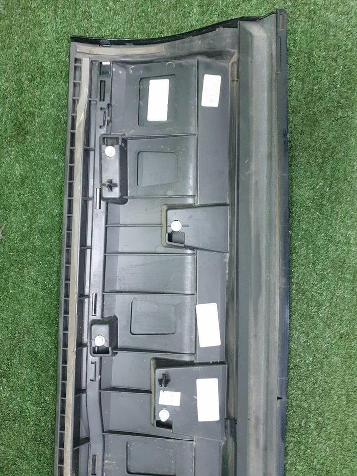 Накладка двери задняя левая Audi Q7 2 (2015-н.в.)